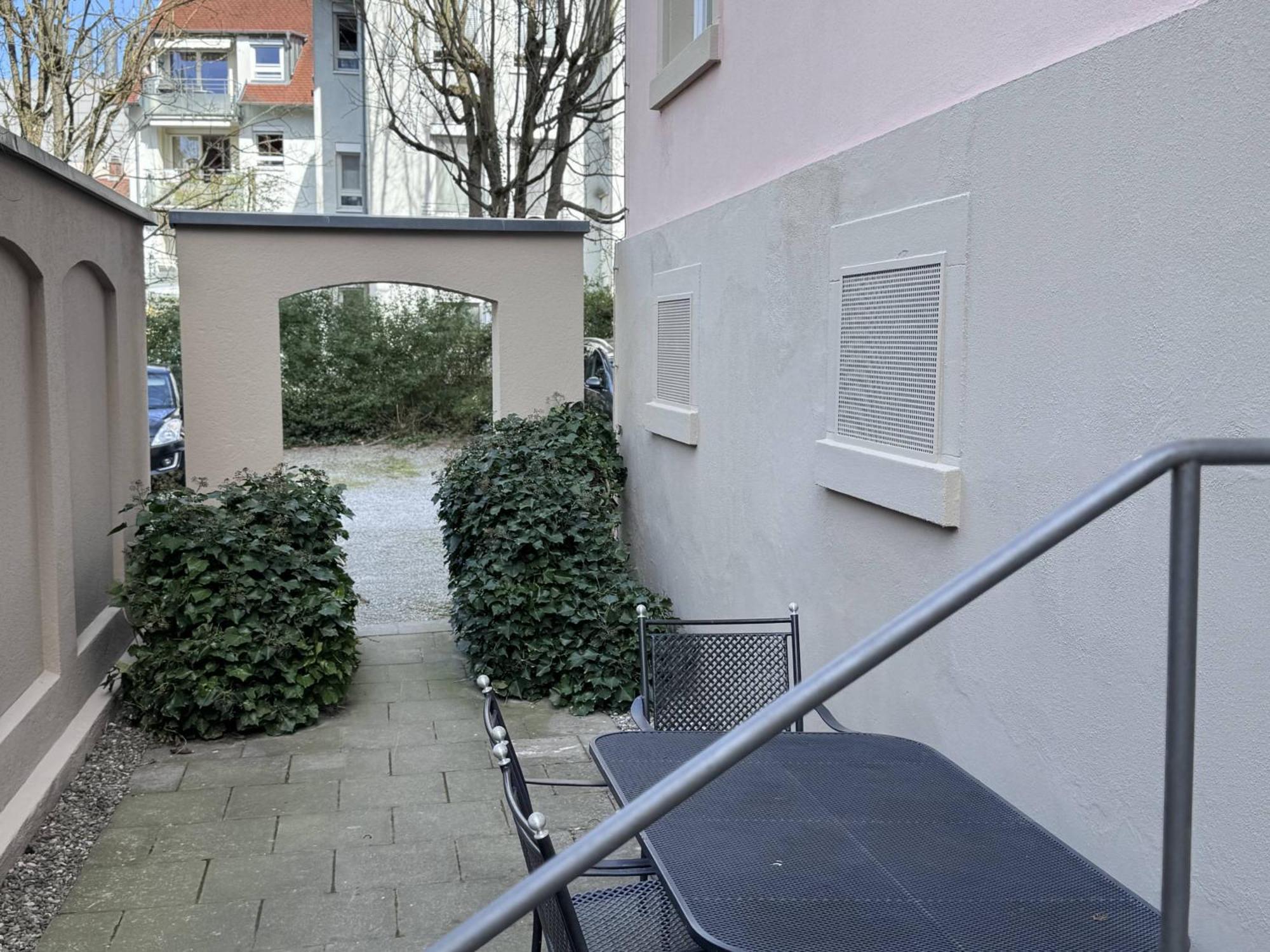 Seeglueck Seeliebe - Charmante Jugendstilwohnung Mit Parkplatz Direkt Im Zentrum Nahe Bahnhof Und Seeufer In 콘스탄츠 외부 사진